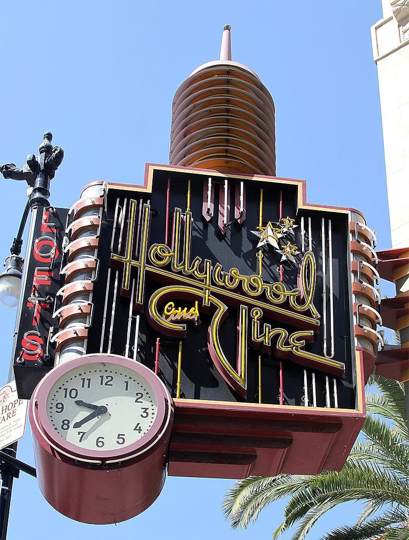 Street intersection in Los Angeles