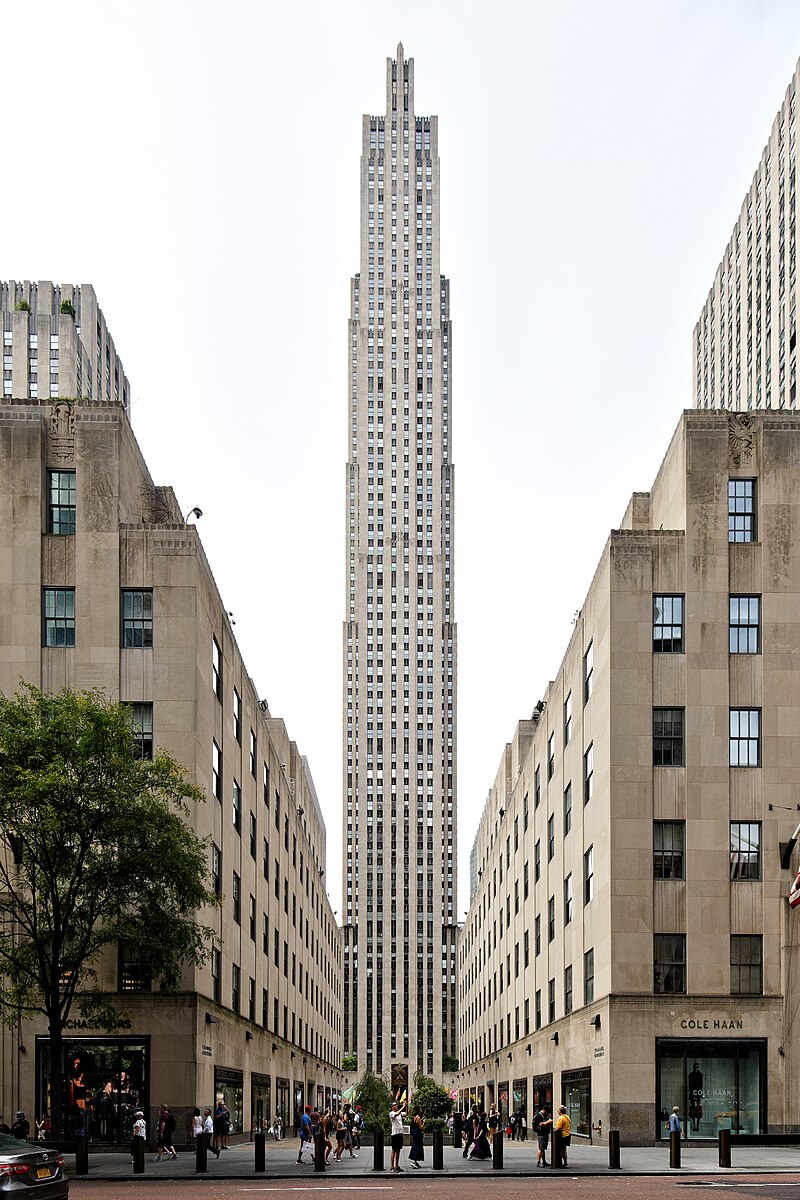 30 Rockefeller Plaza seen from Fifth Avenue.